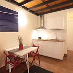 Amenano Apartament *
